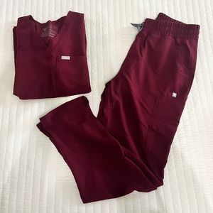 Figs burgundy scrub set
